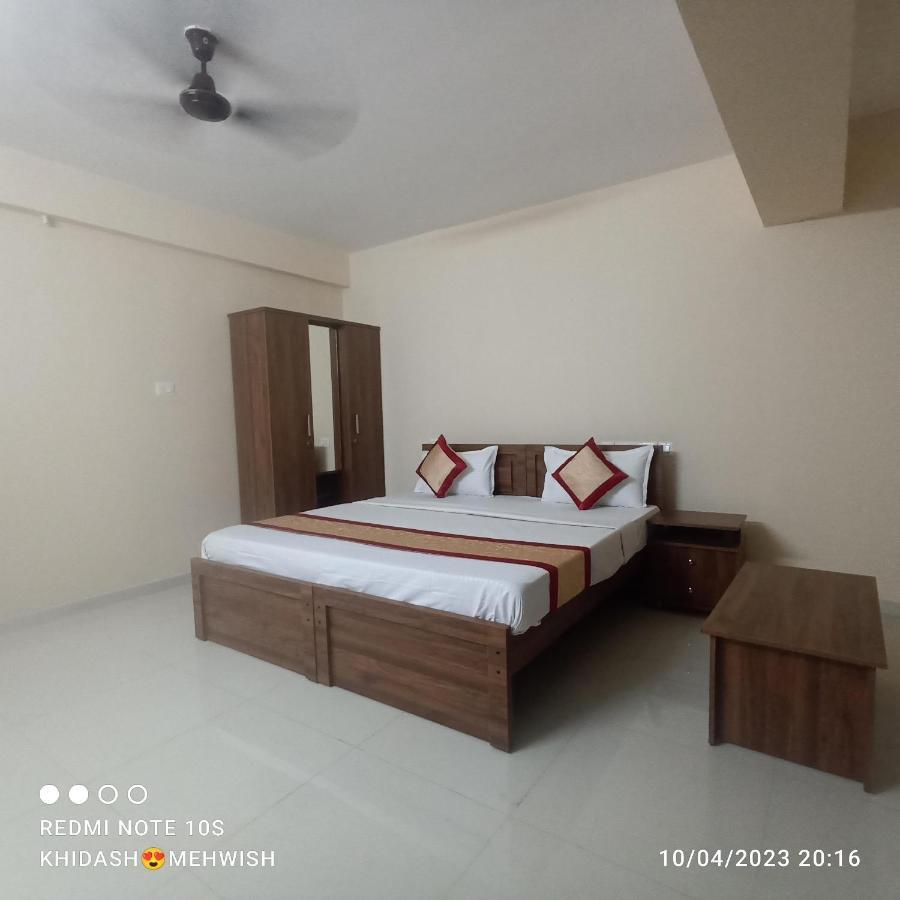 Premier Inn Lodge Mangalore Exteriör bild