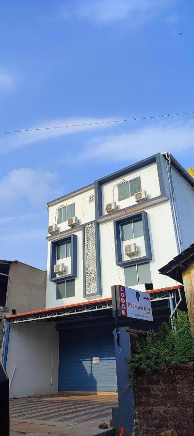 Premier Inn Lodge Mangalore Exteriör bild